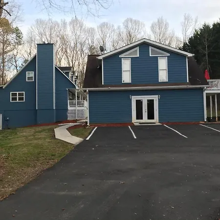 Flint Hill Villa